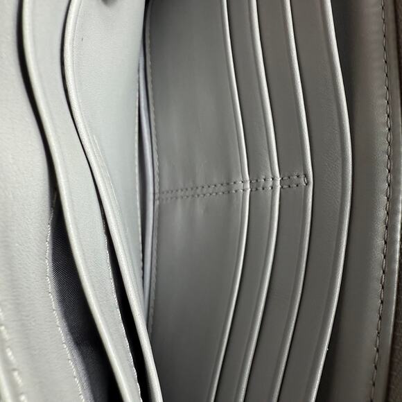 Y2K Coach Monogram Penelope Zippy Wristlet Wallet Gray Patent Metallic Gray C's - Picture 10 of 11